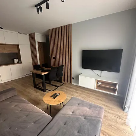 73 * Γκντίνια