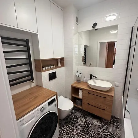 73 Apartment *