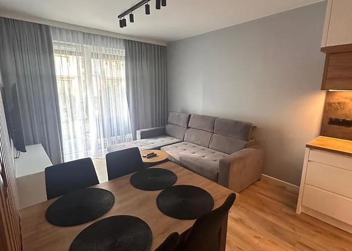 73 * Γκντίνια